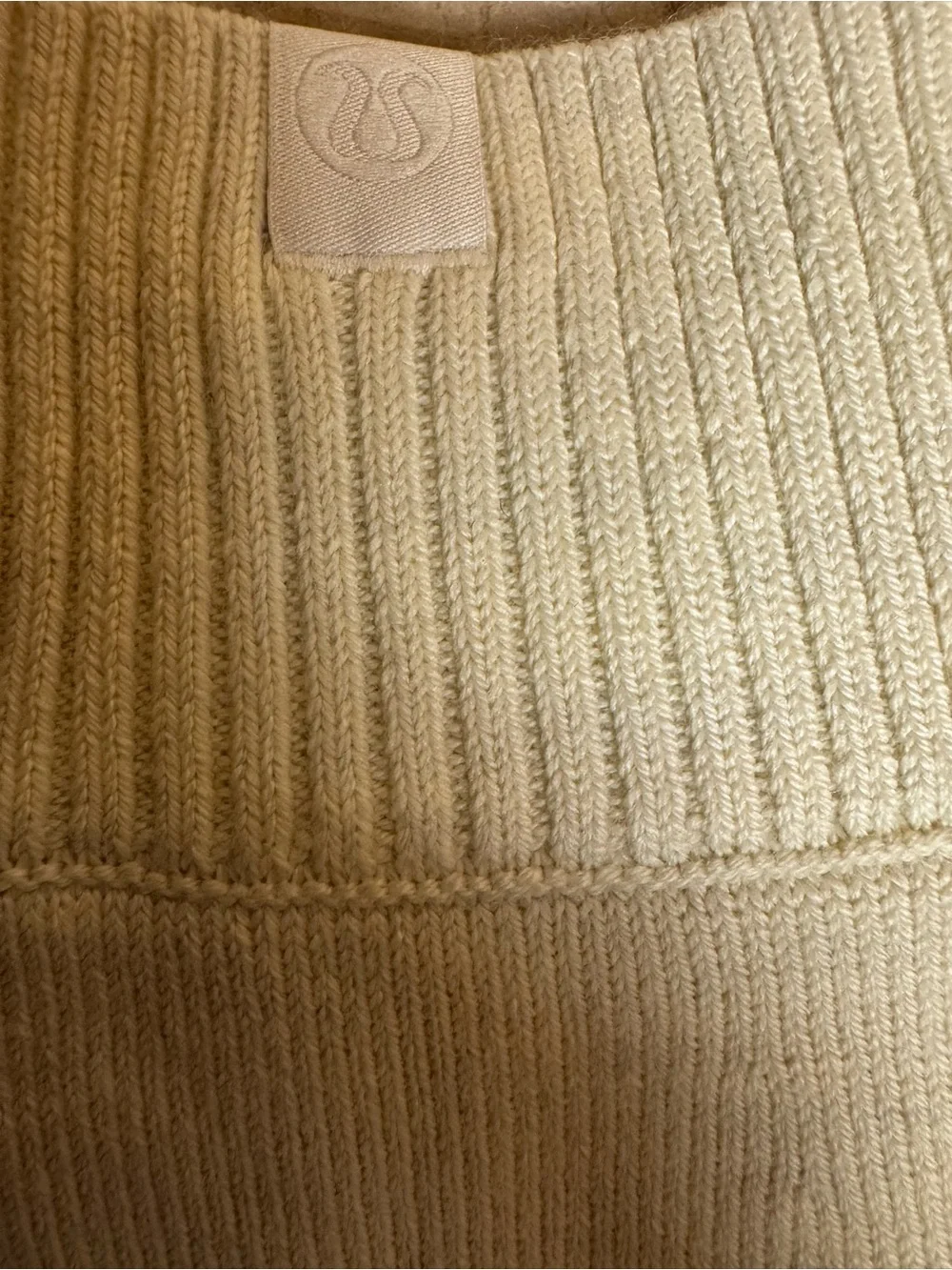 Lululemon Warm Revelation Merino Wool Gloves Cream Gray L NWT